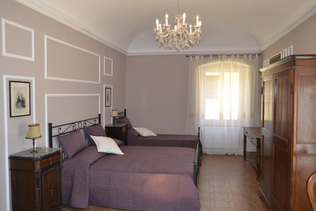 Corte Palazzo Picedi Benettini Bed & Breakfast Sarzana Bilik gambar