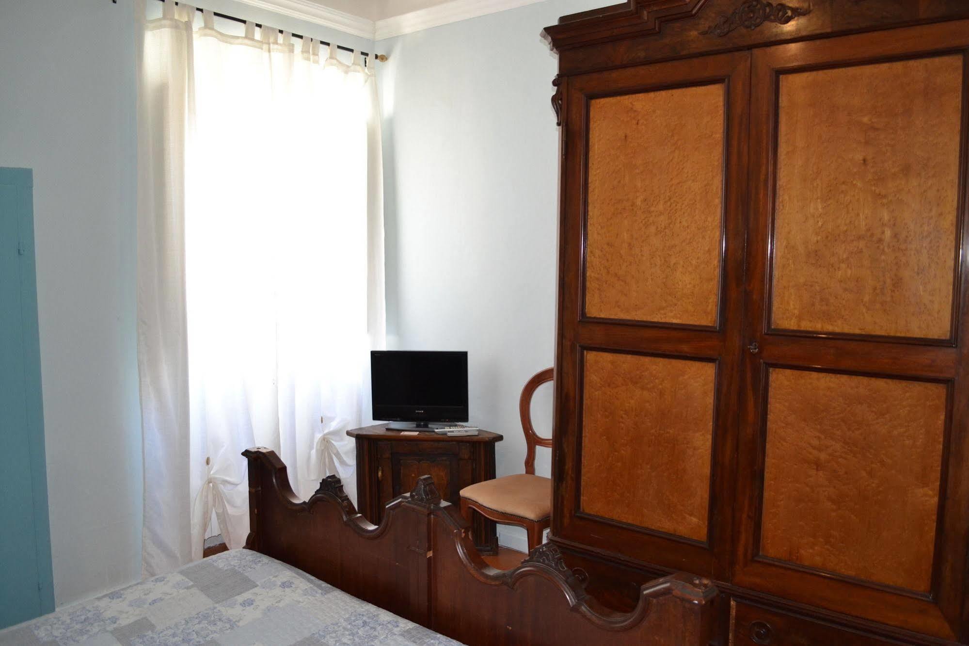 Corte Palazzo Picedi Benettini Bed & Breakfast Sarzana Luaran gambar